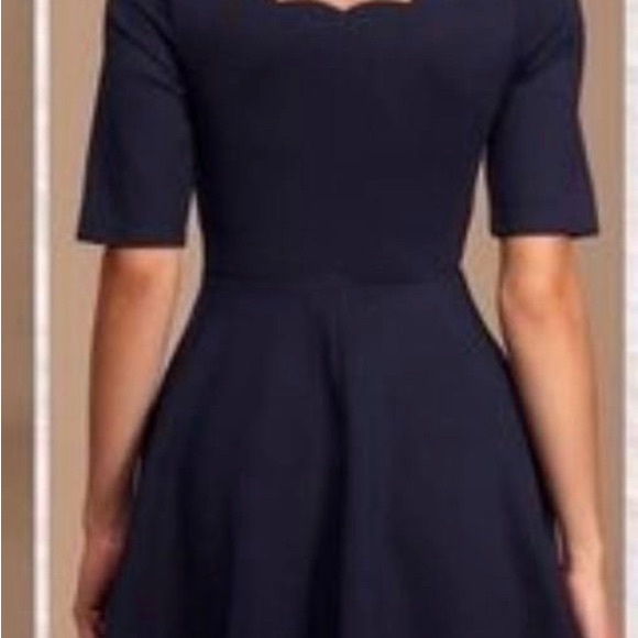 ✨⚡️💥 Lulus Scallop Neck Short Sleeve Fit & Flare Dress - Picture 2 of 5